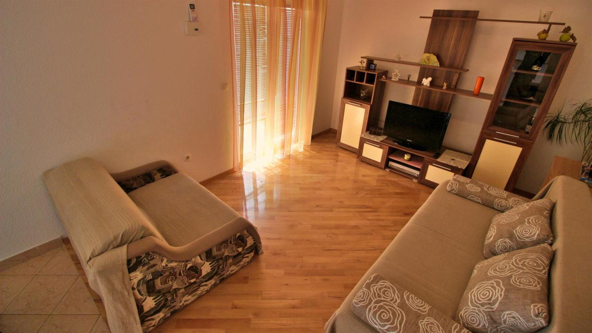 Apartments Marusic Омиш Экстерьер фото