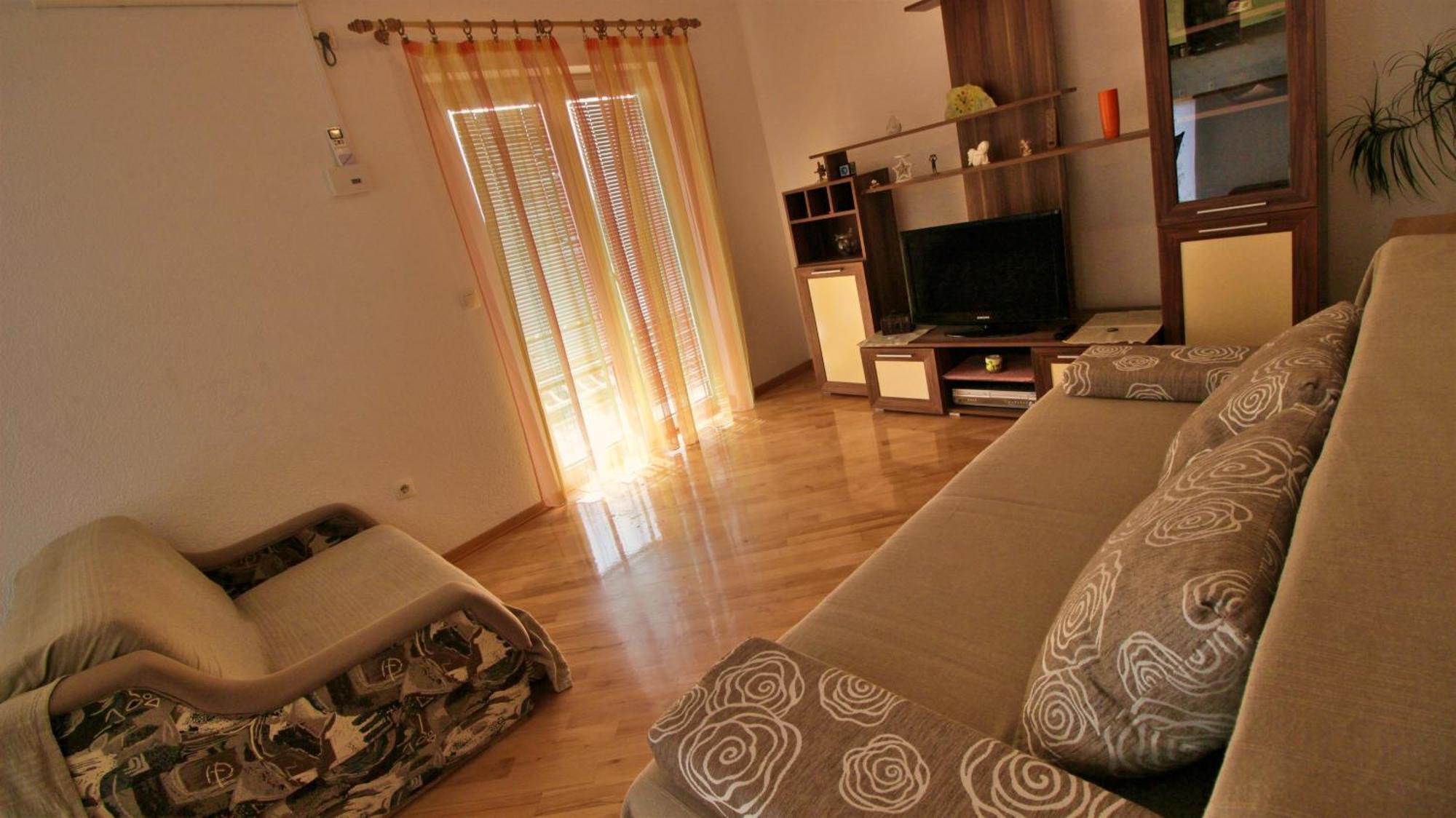Apartments Marusic Омиш Экстерьер фото