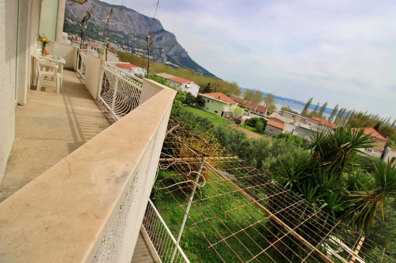 Apartments Marusic Омиш Экстерьер фото